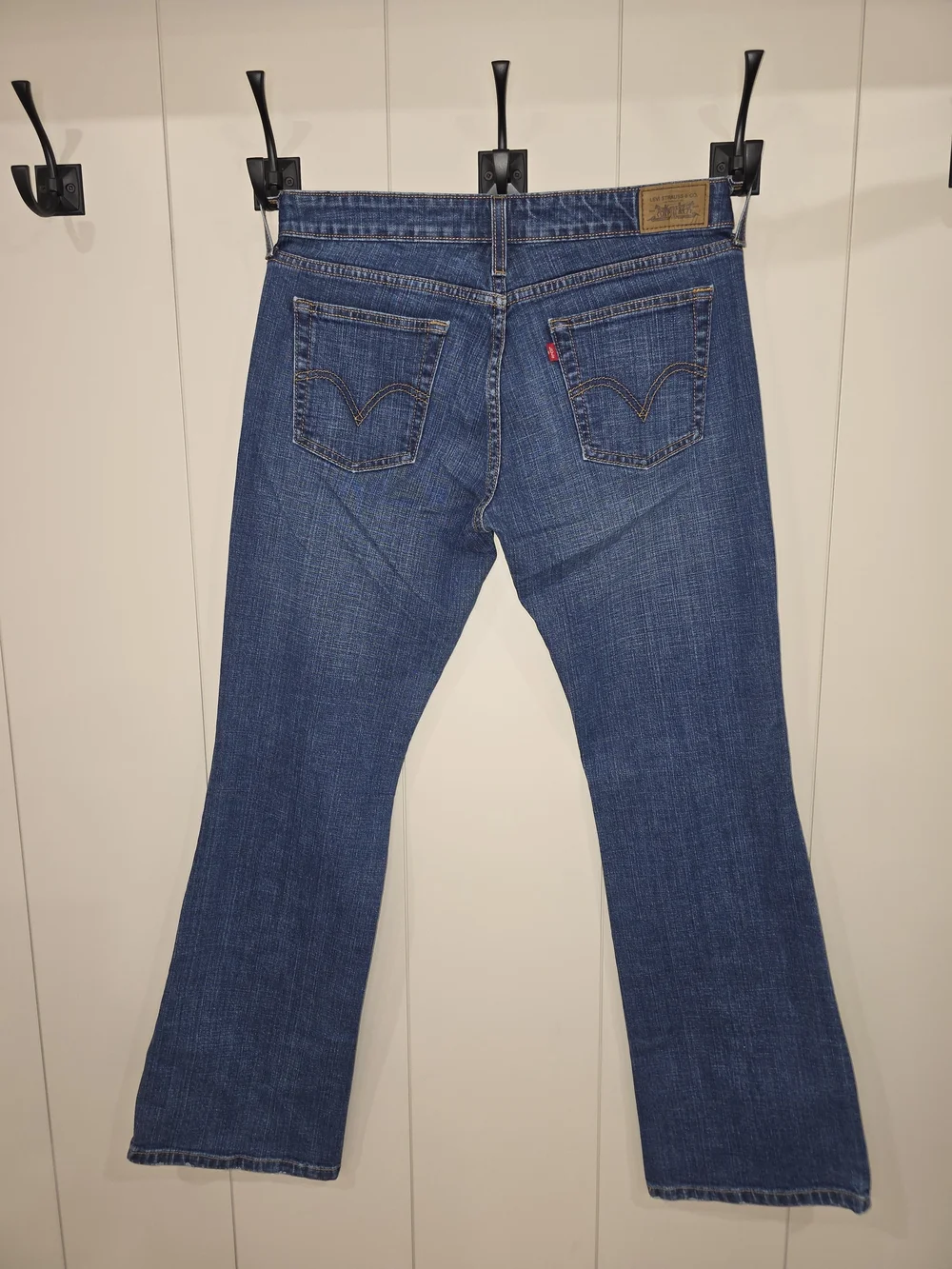 Levi's Dark Blue Boot Cut Jeans. Womans Size 8.